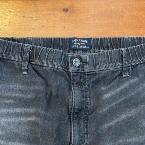 Levi’s Signature Black Elastic Waist Jeans - Picture 7 of 11